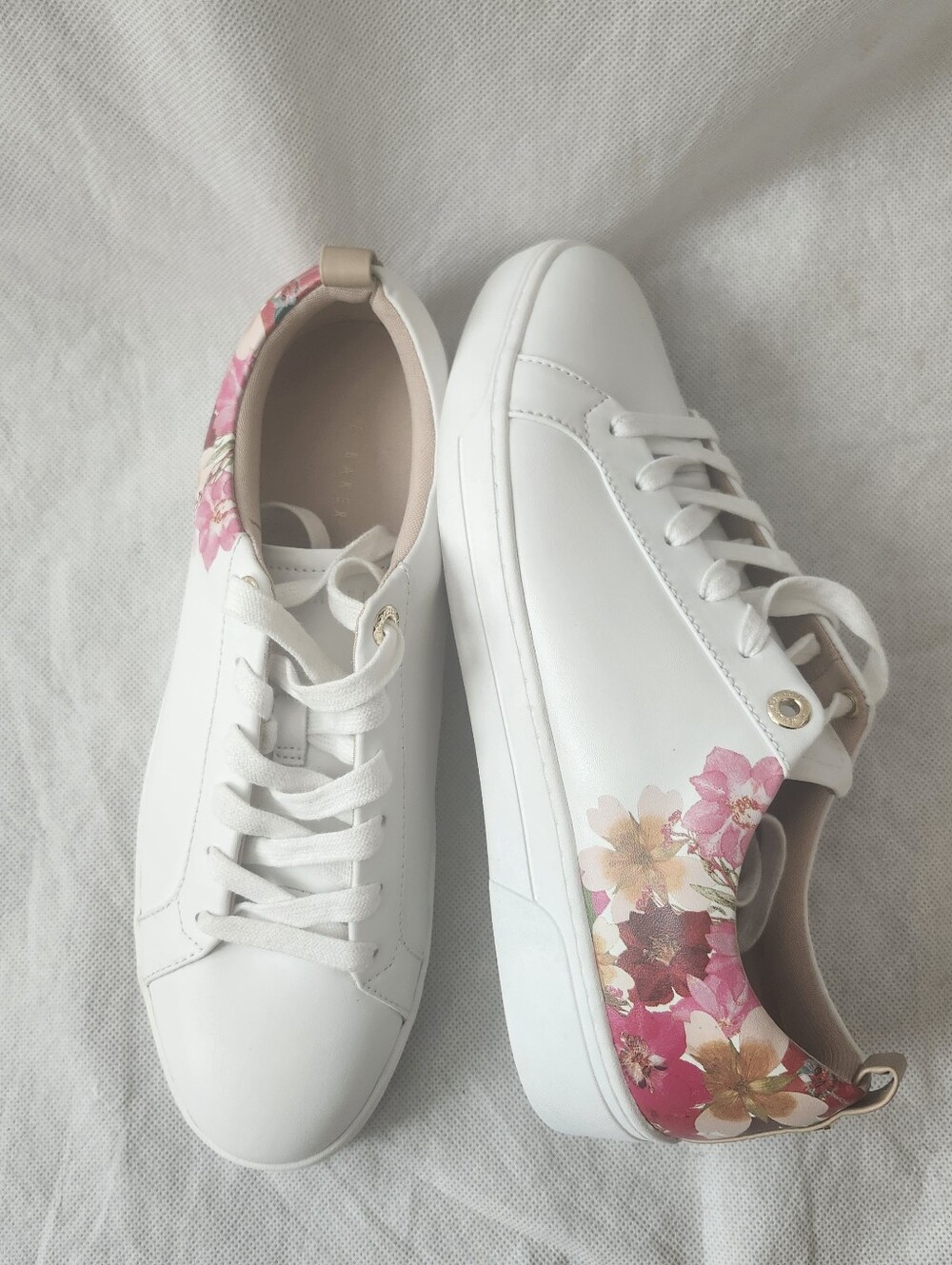 Ted Baker London Alison Leather Sneaker Sz 10